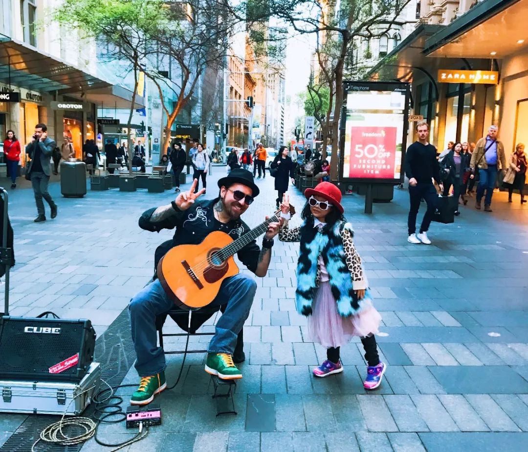 “BJL平台”【新监管者首曝】红蝶红衣翩翩起舞 求生者阵营加强(图2) BJL平台集团